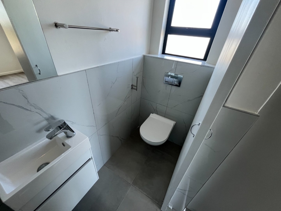 2 Bedroom Property for Sale in Flamingo Vlei Western Cape